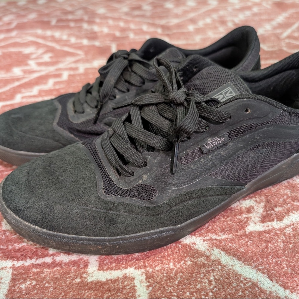 Vans Men's AVE Pro Black Sneakers